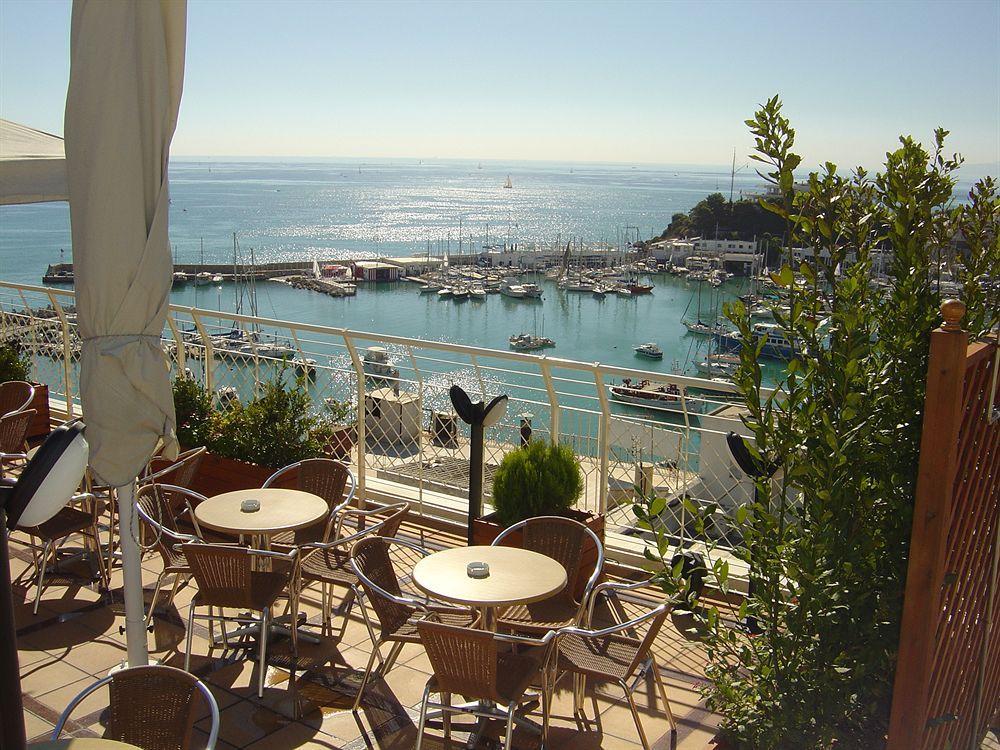 Hotel Mistral Piraeus Restoran foto